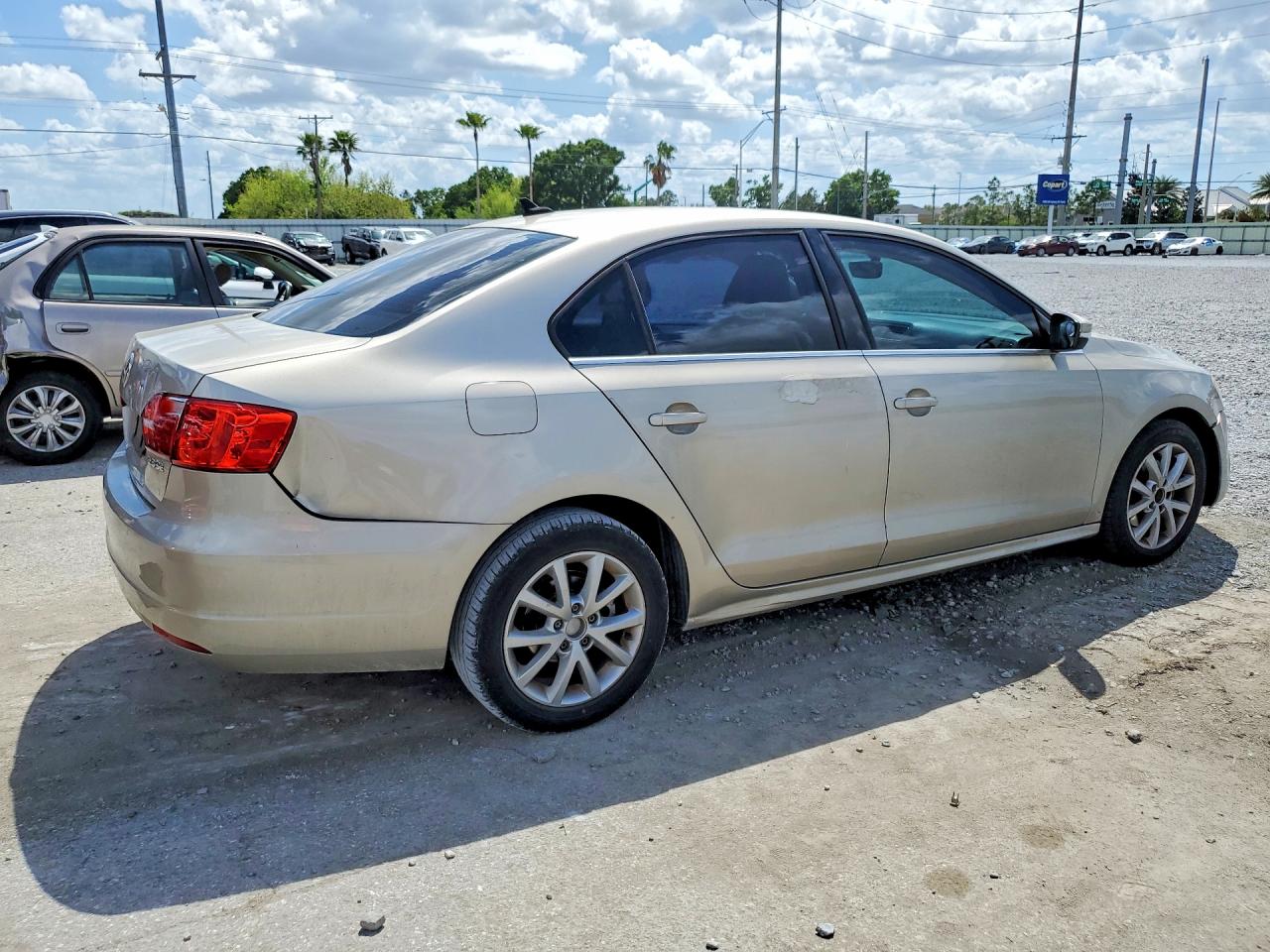 2013 VOLKSWAGEN JETTA SE photo 5