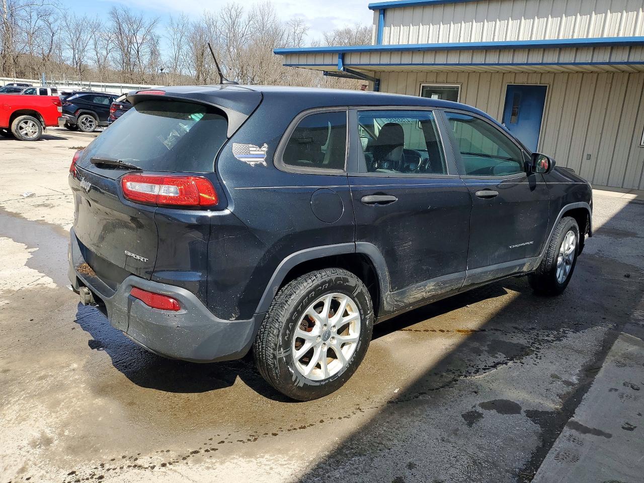 2014 JEEP CHEROKEE SPORT photo 5