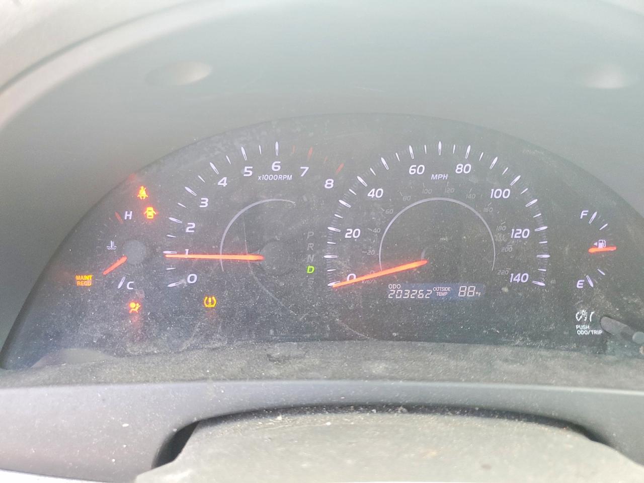 2011 TOYOTA CAMRY LE photo 9