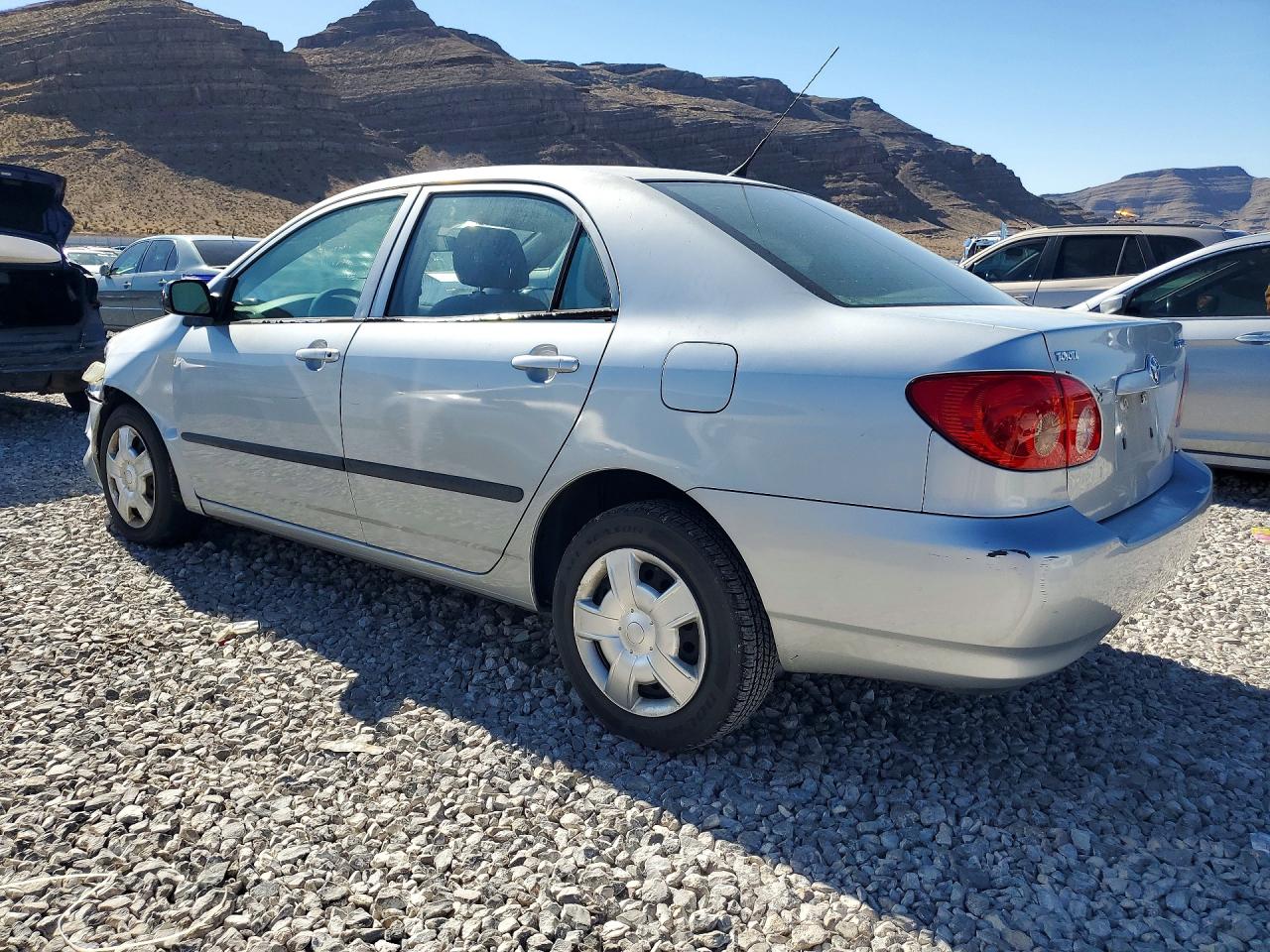 2005 TOYOTA COROLLA CE photo 4