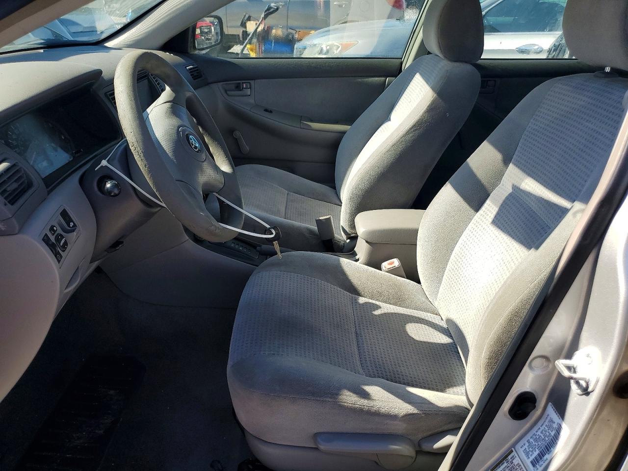2005 TOYOTA COROLLA CE photo 19