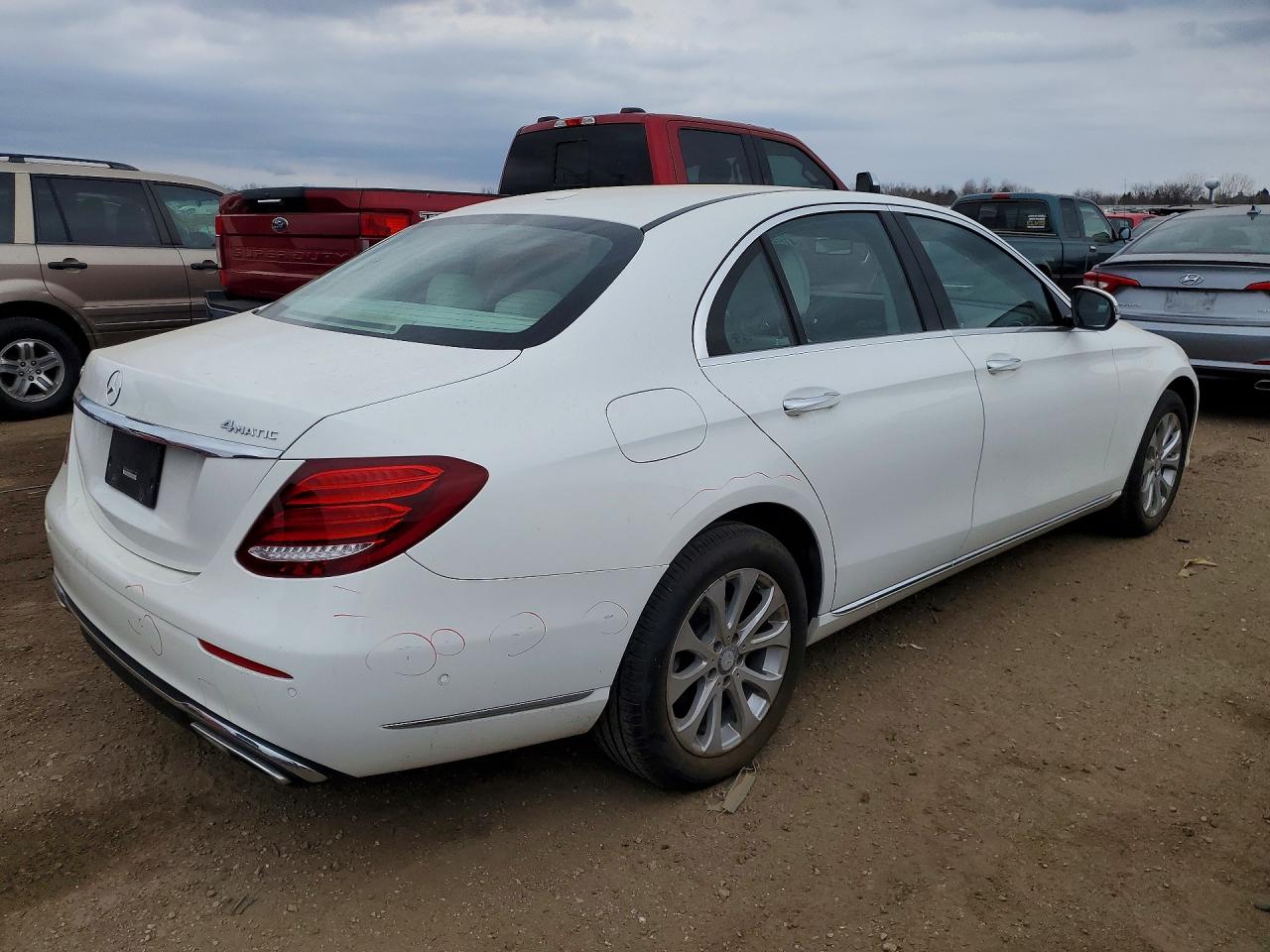 2017 MERCEDES-BENZ E 300 4MATIC photo 3