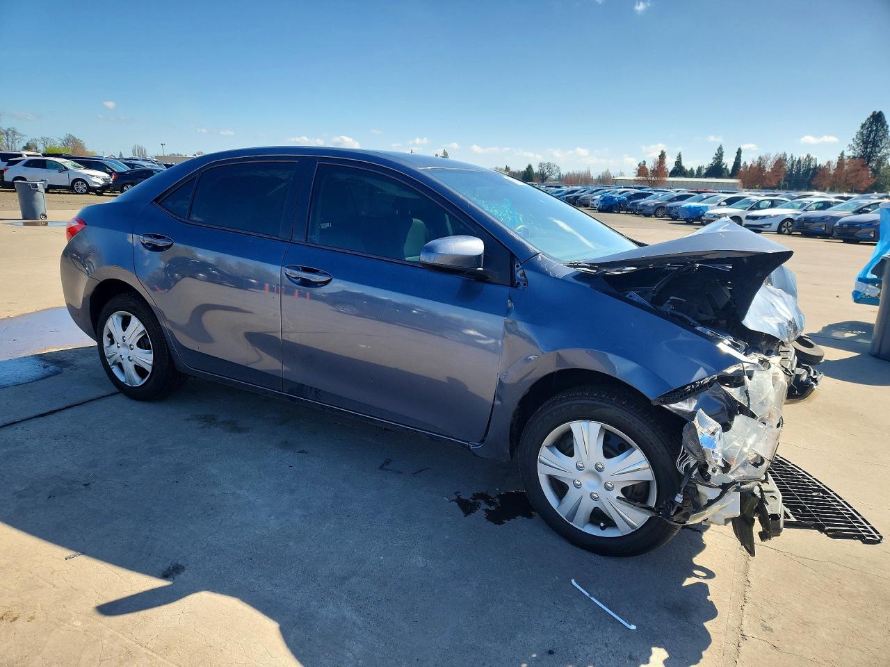 2015 TOYOTA COROLLA LE photo 4
