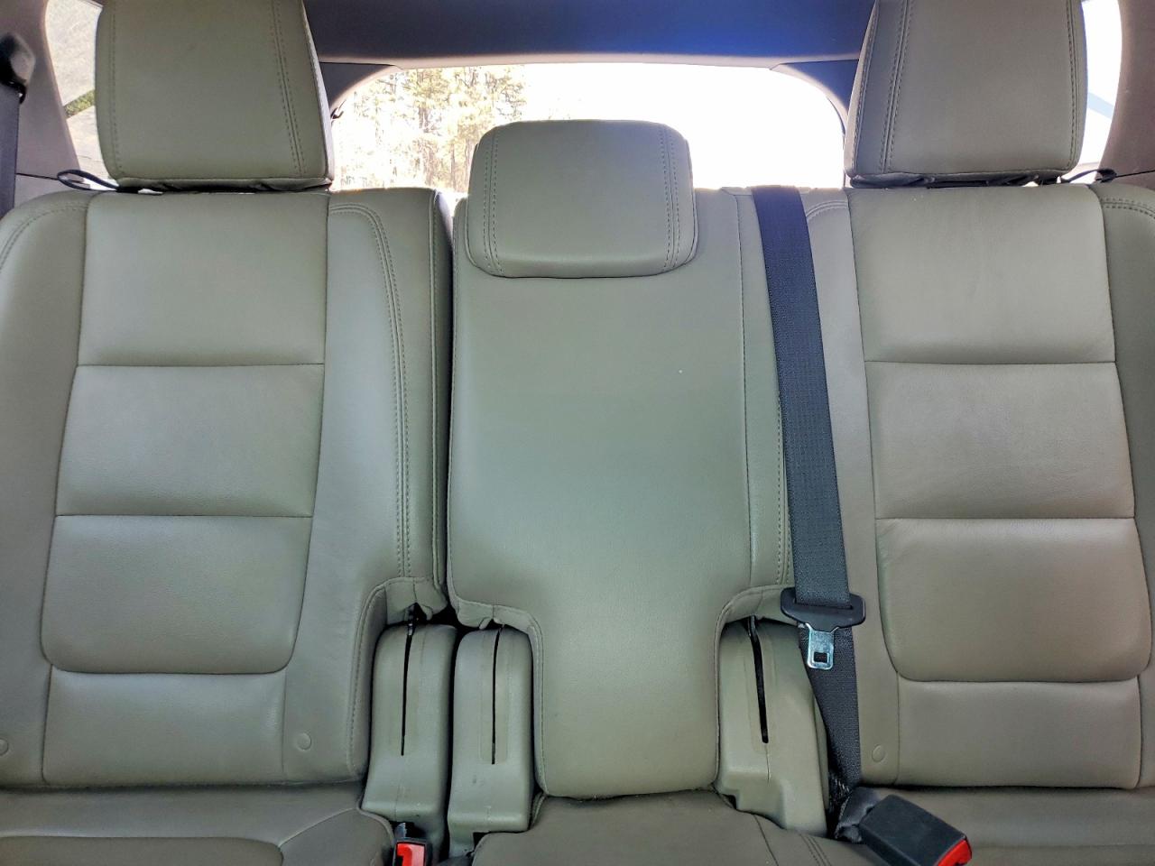 2015 FORD EXPLORER XLT photo 19