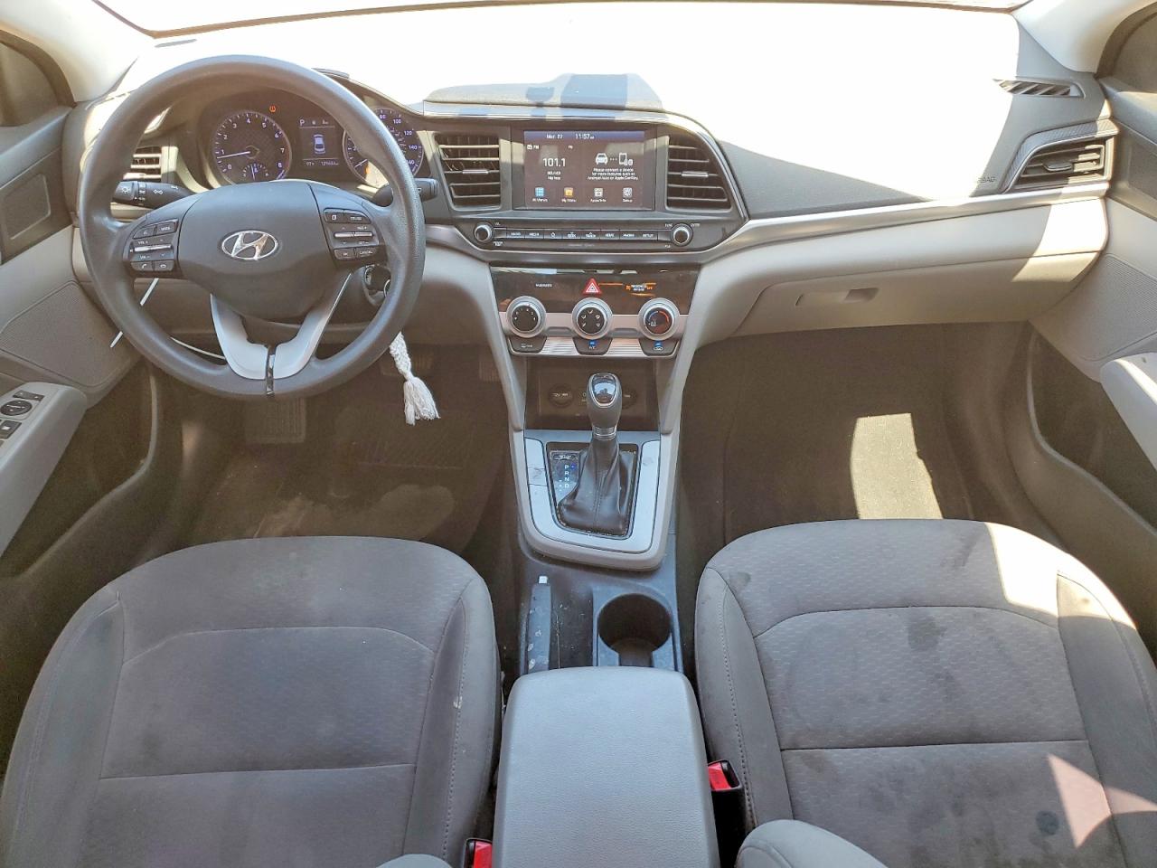 2019 HYUNDAI ELANTRA SEL photo 15