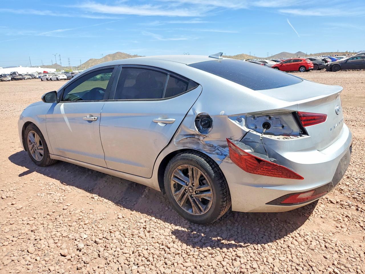 2019 HYUNDAI ELANTRA SEL photo 3