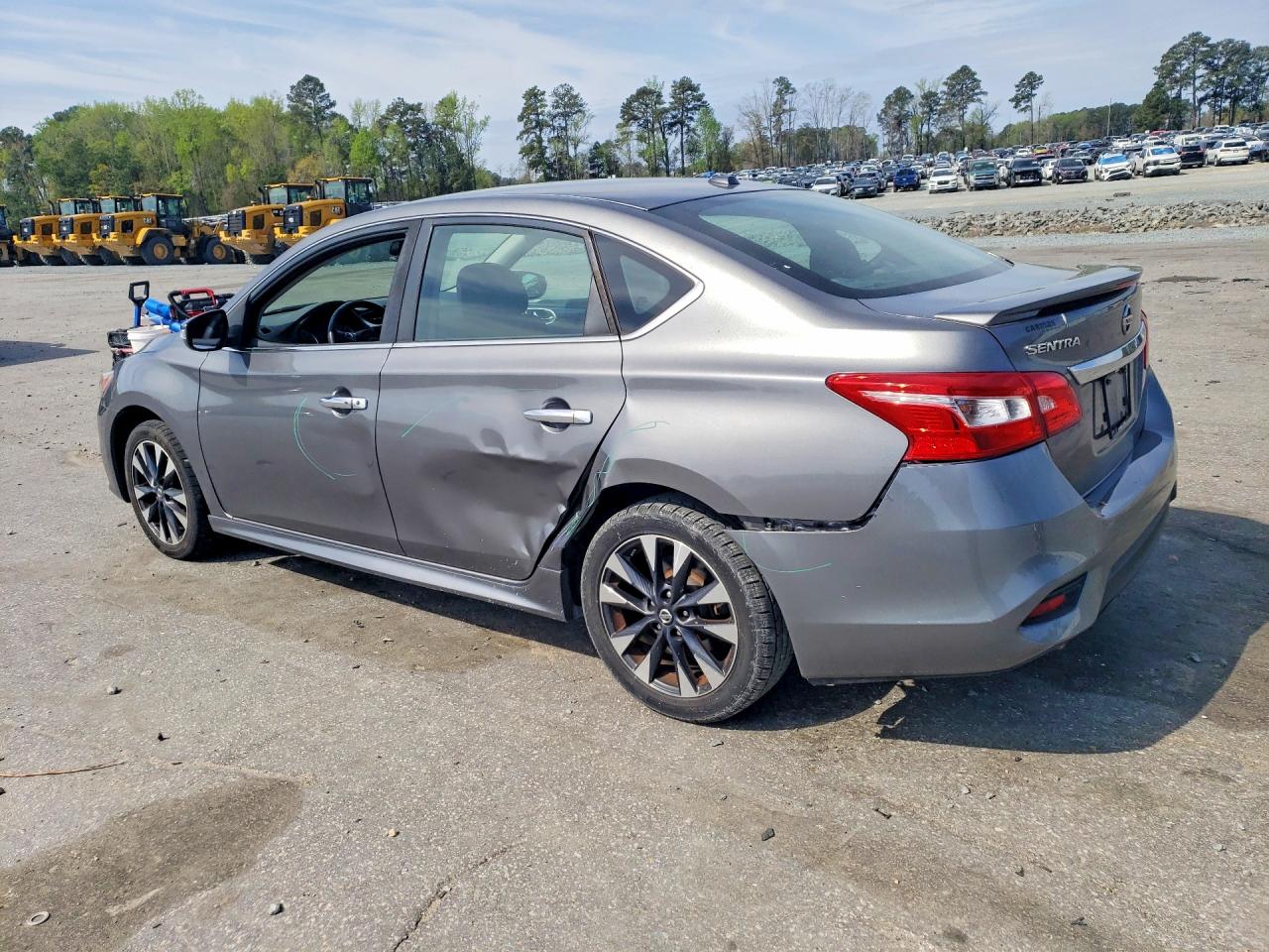 2016 NISSAN SENTRA SR photo 3