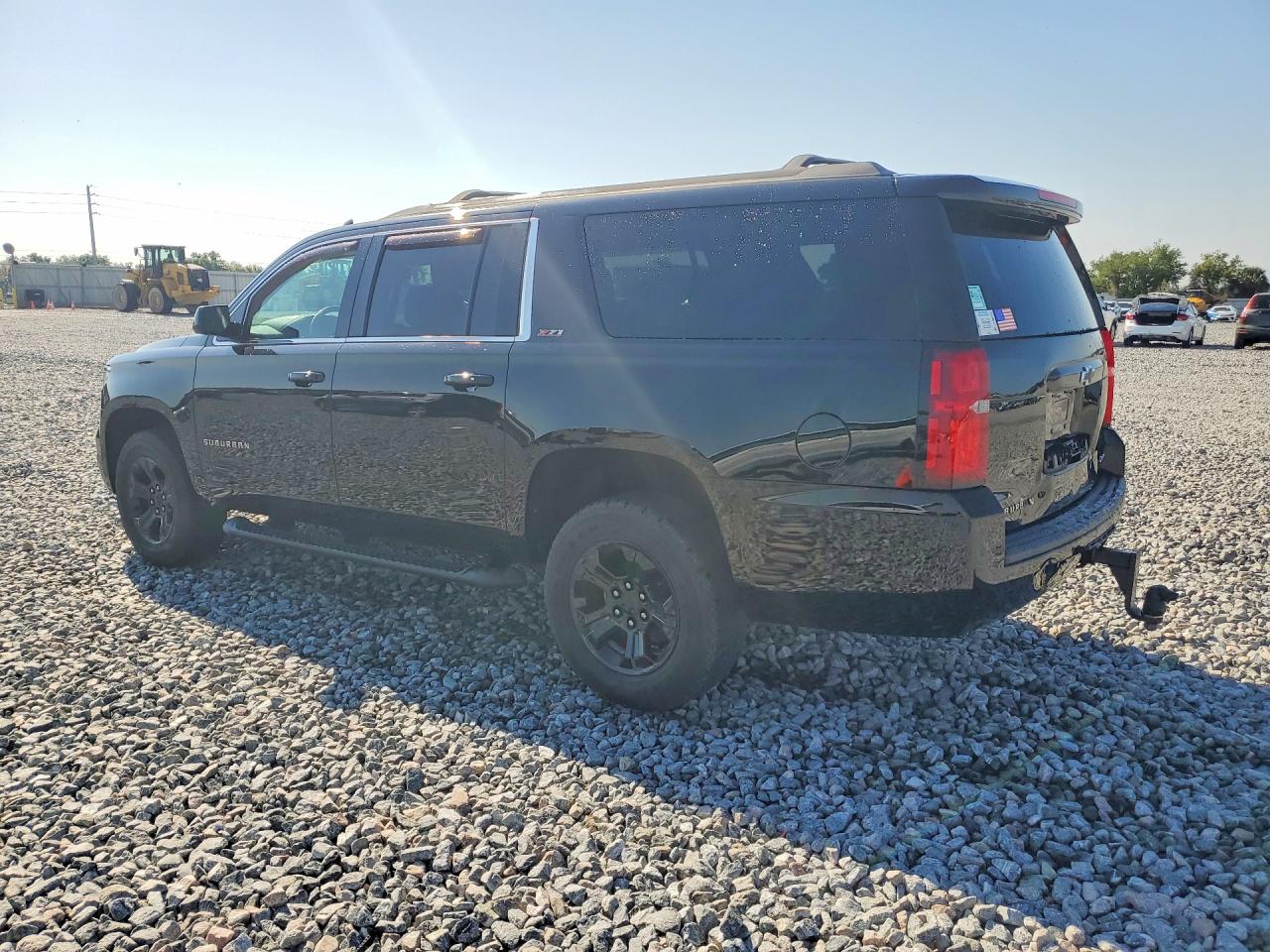 2018 CHEVROLET SUBURBAN K1500 LT photo 4
