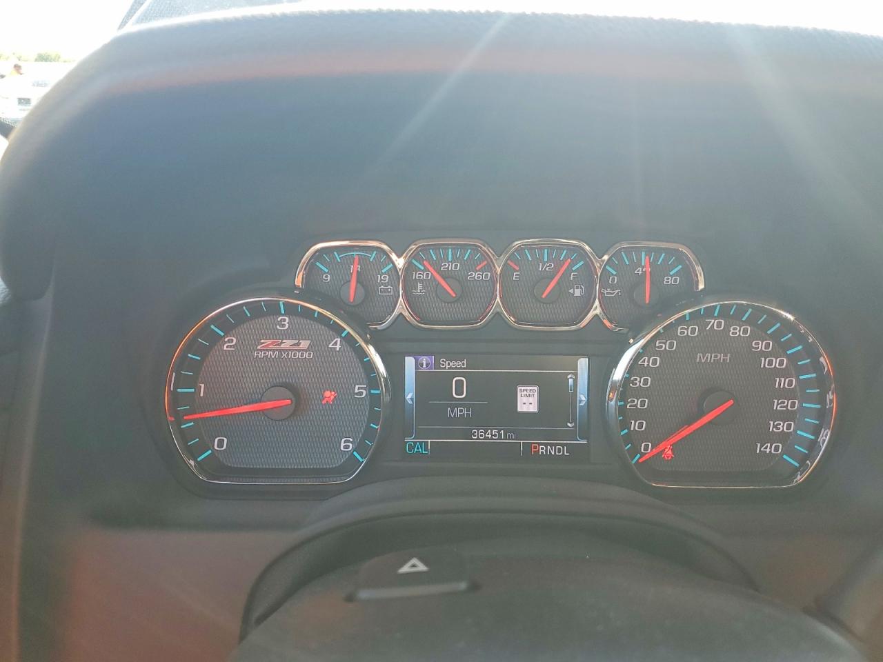 2018 CHEVROLET SUBURBAN K1500 LT photo 25