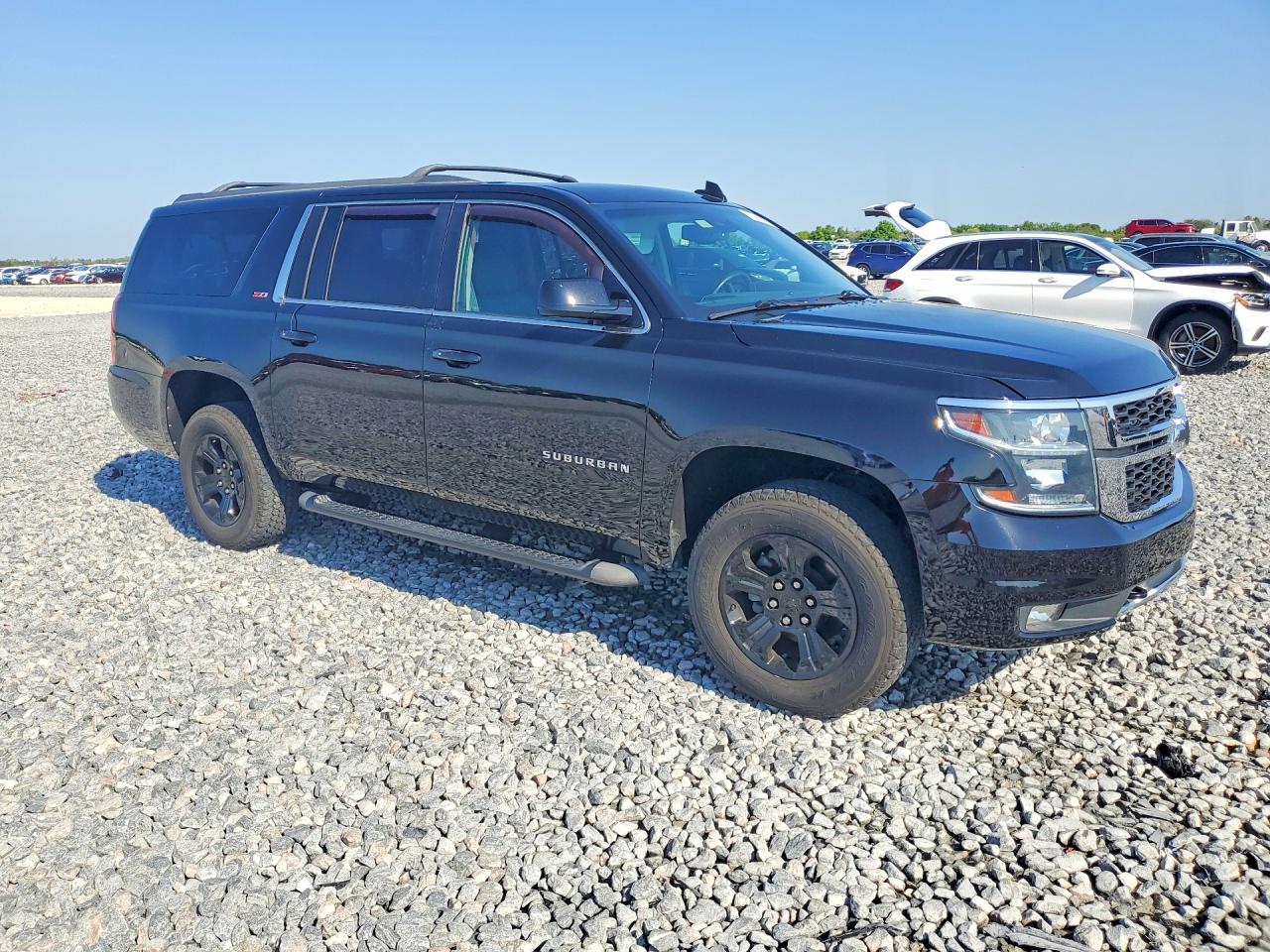 2018 CHEVROLET SUBURBAN K1500 LT photo 10
