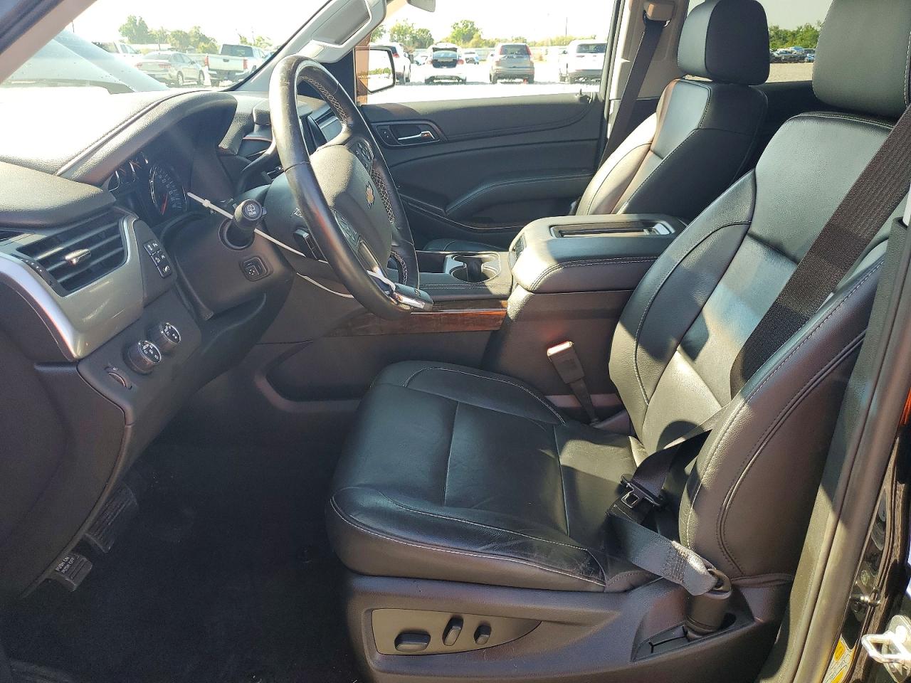 2018 CHEVROLET SUBURBAN K1500 LT photo 19