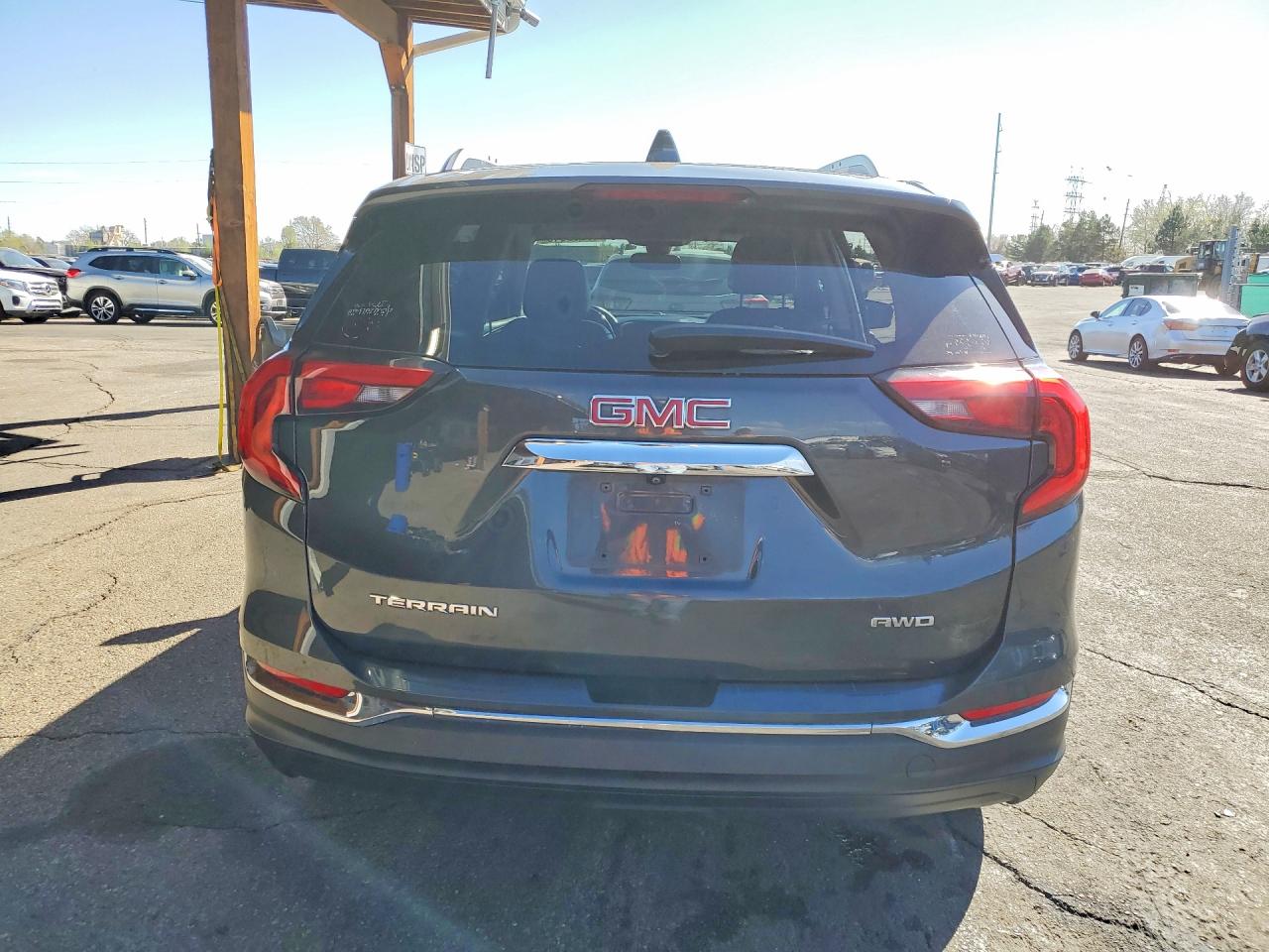 2020 GMC TERRAIN SLT photo 16