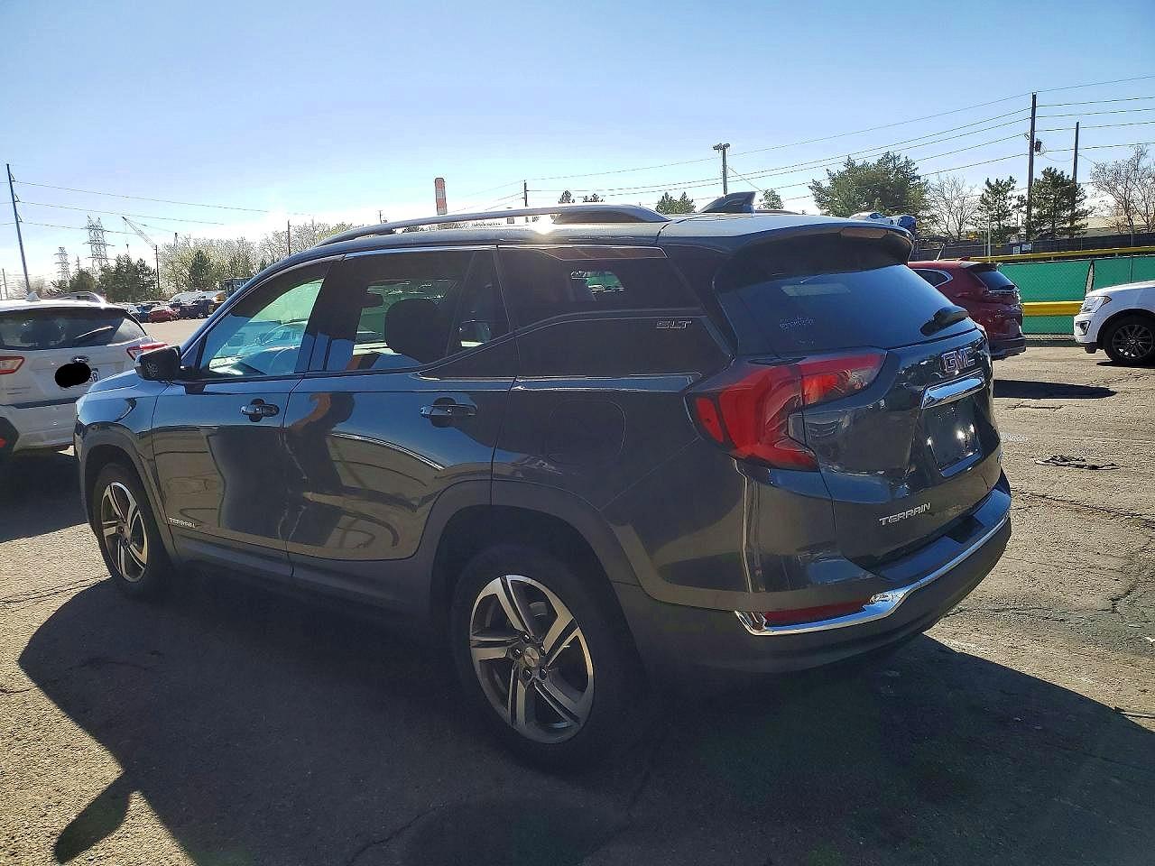 2020 GMC TERRAIN SLT photo 4