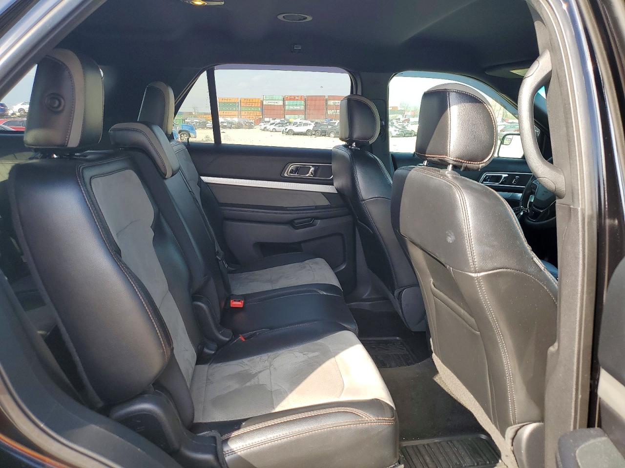 2017 FORD EXPLORER XLT photo 21