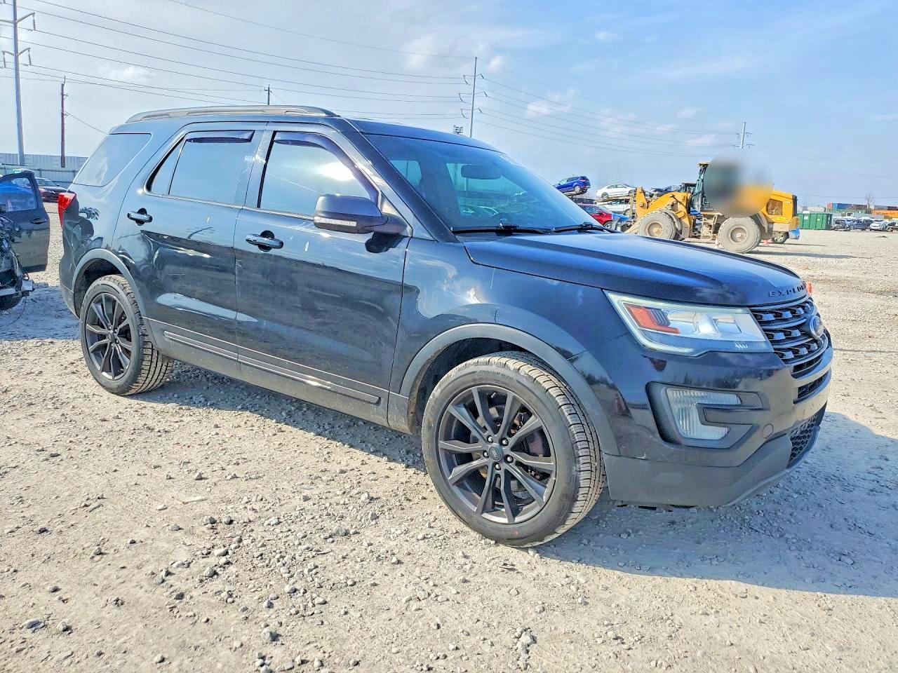 2017 FORD EXPLORER XLT photo 7