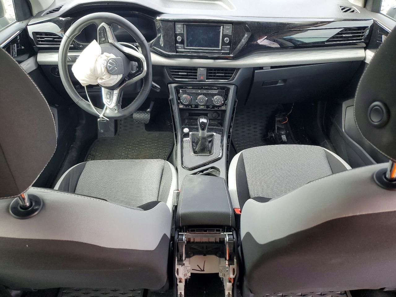 2024 VOLKSWAGEN TAOS S photo 15