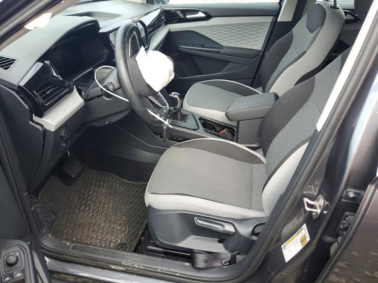 2024 VOLKSWAGEN TAOS S photo 13