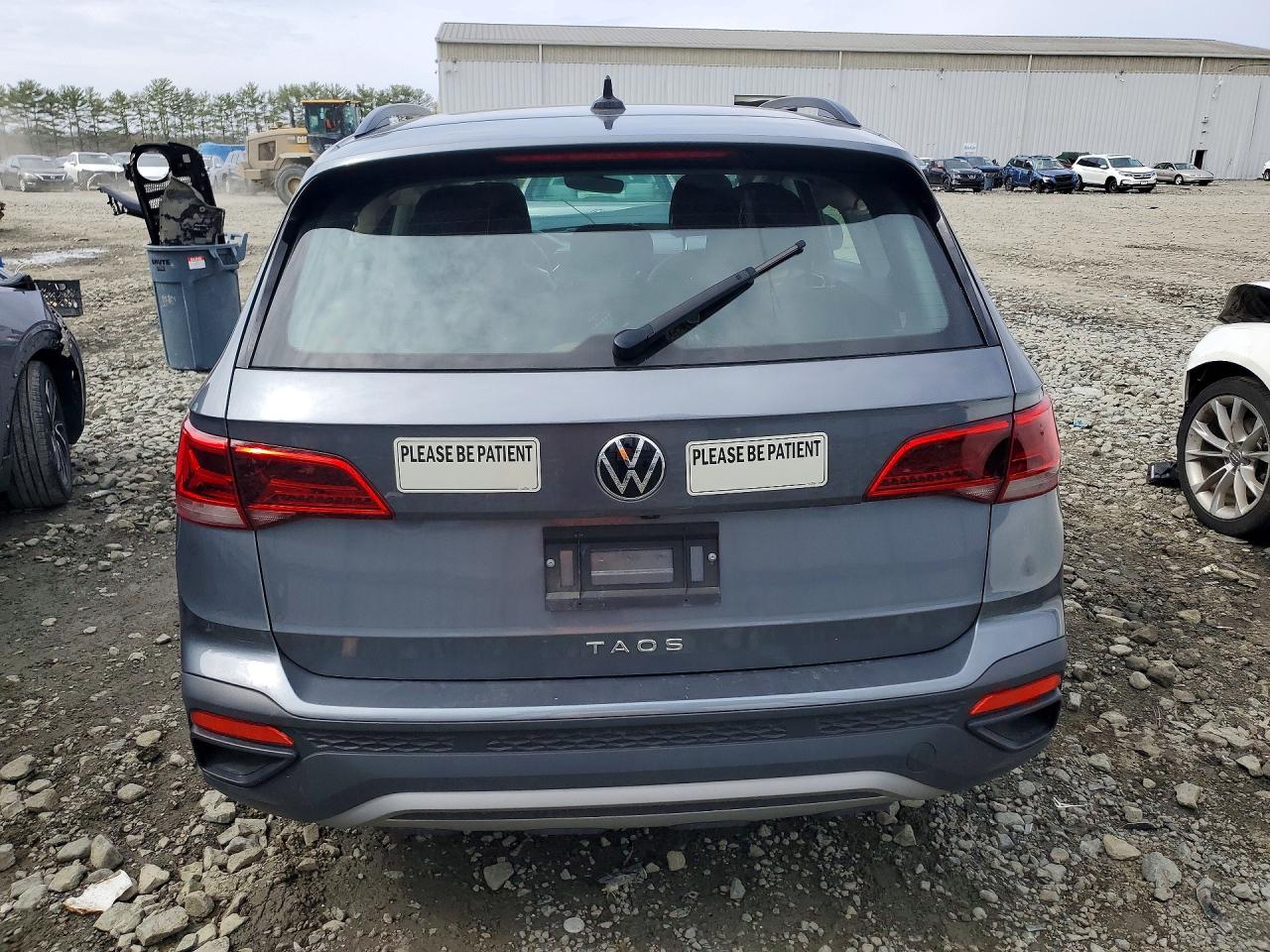 2024 VOLKSWAGEN TAOS S photo 11