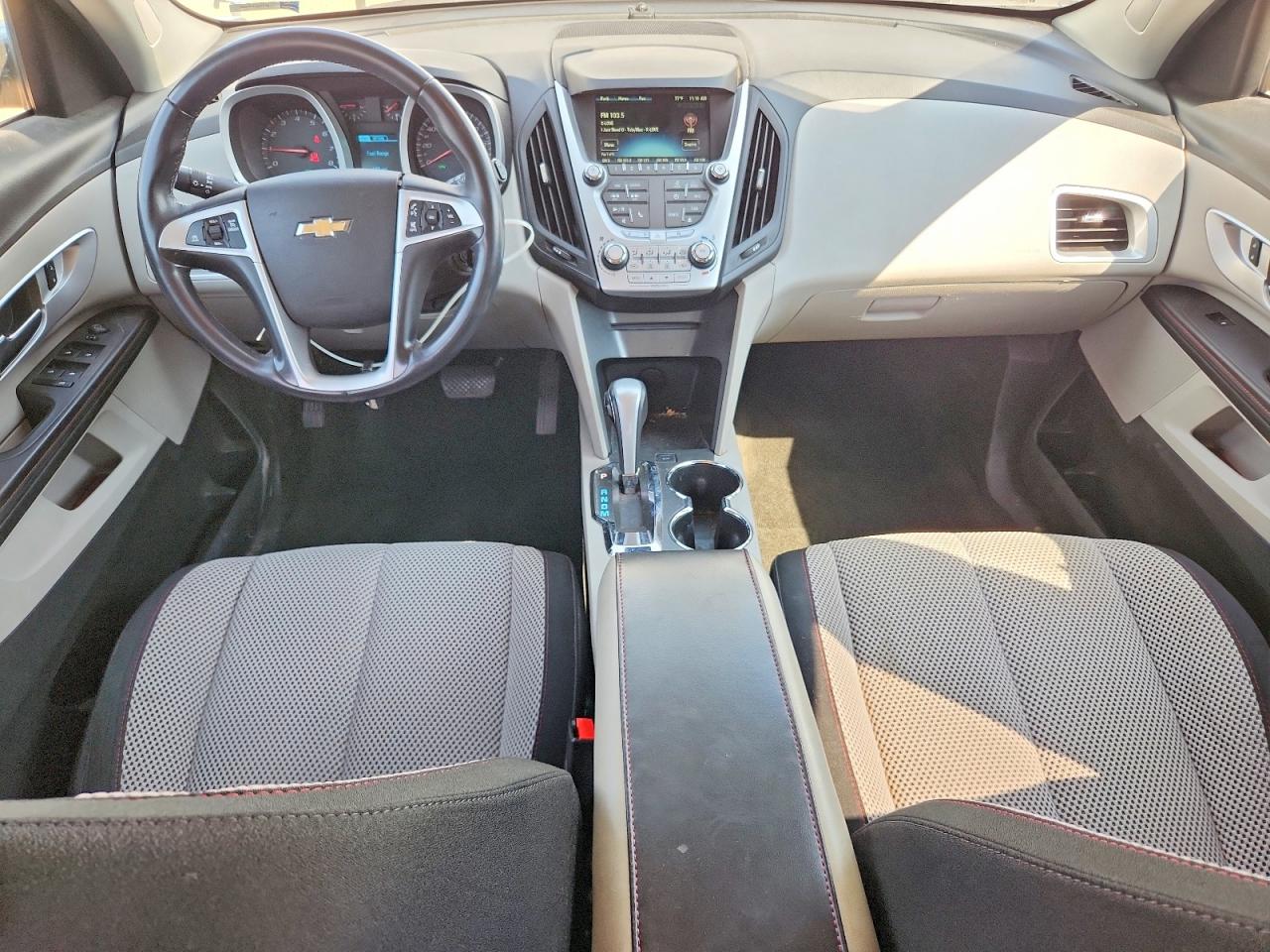 2015 CHEVROLET EQUINOX LT photo 8