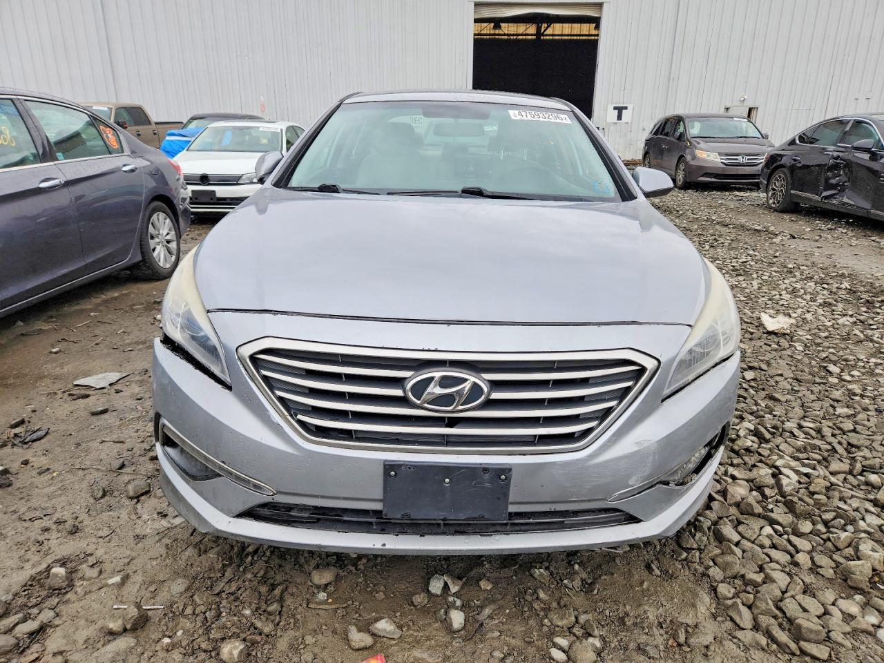2015 HYUNDAI SONATA SE photo 9