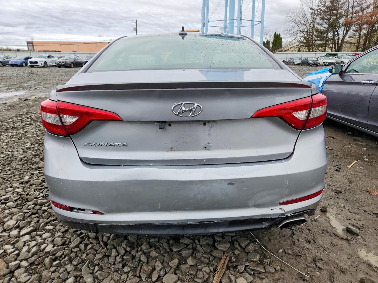 2015 HYUNDAI SONATA SE photo 11