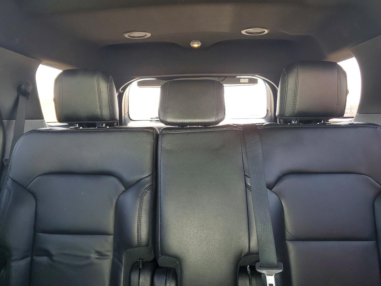 2017 FORD EXPLORER XLT photo 19