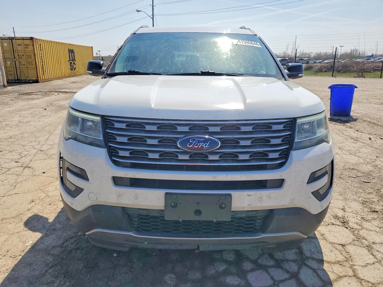 2017 FORD EXPLORER XLT photo 9