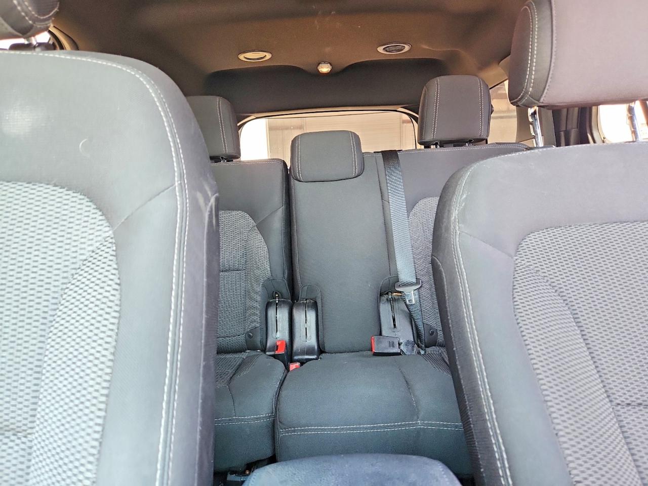 2017 FORD EXPLORER XLT photo 10