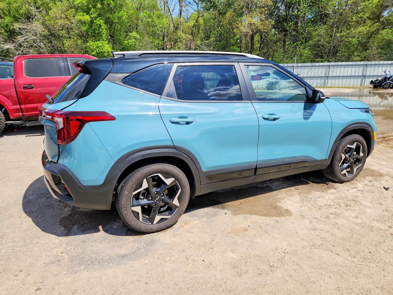2025 KIA SELTOS S photo 5