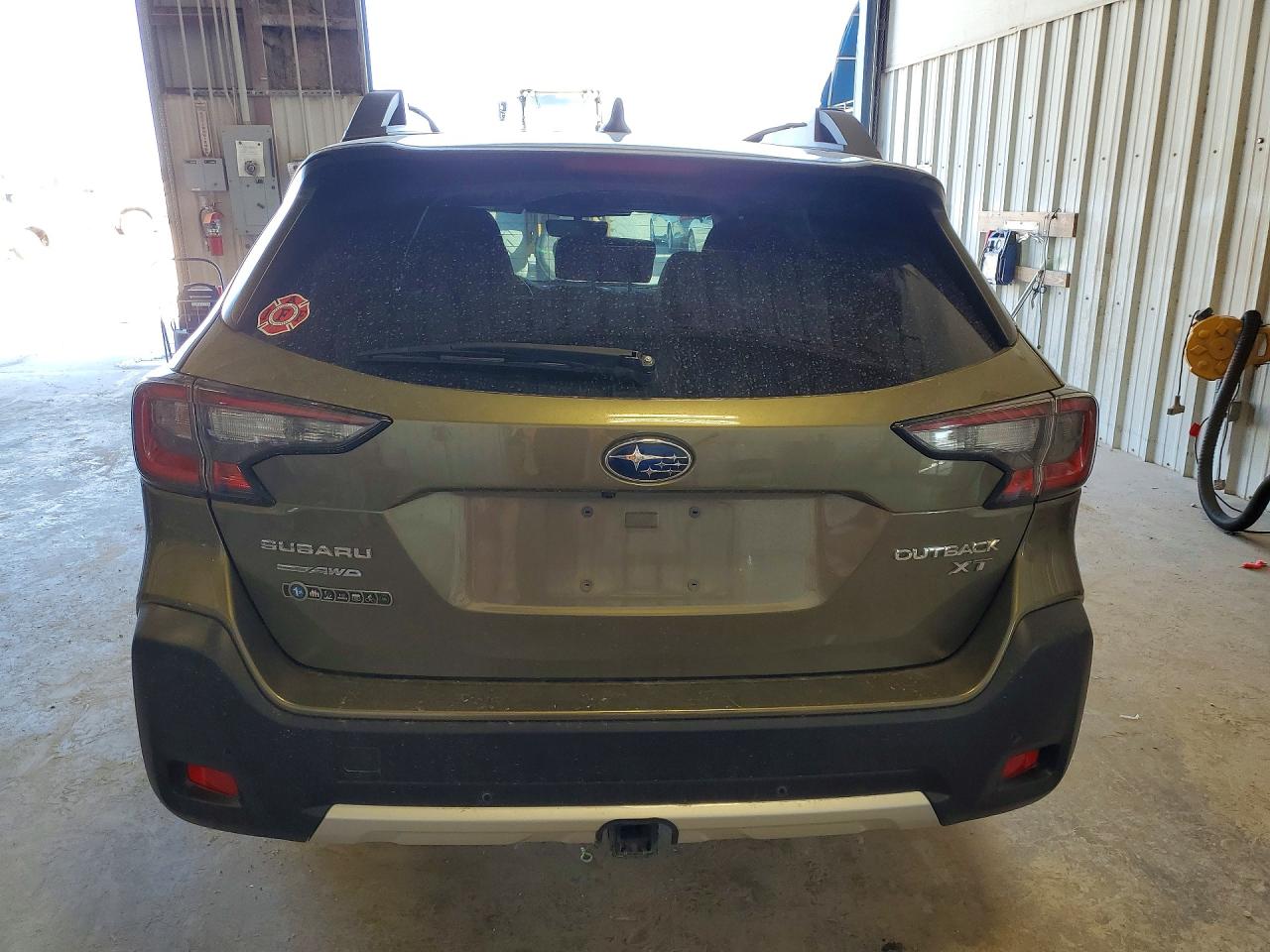 2023 SUBARU OUTBACK photo 6