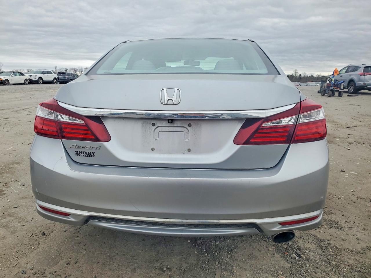 2017 HONDA ACCORD LX photo 11