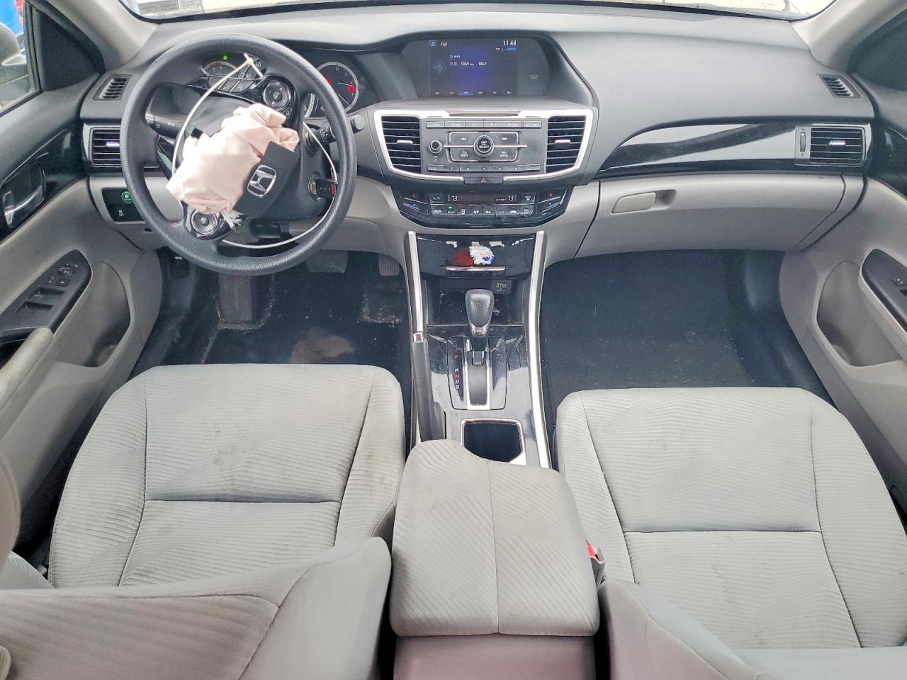 2017 HONDA ACCORD LX photo 15