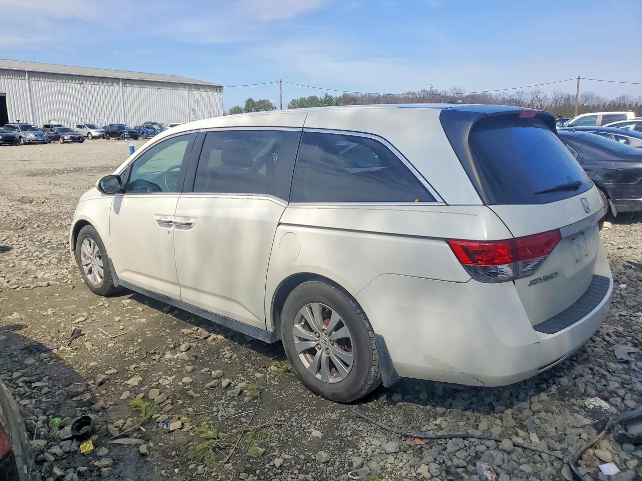 2014 HONDA ODYSSEY EXL photo 3