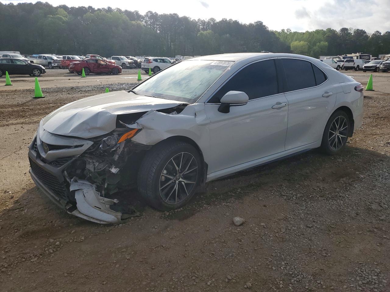 2024 TOYOTA CAMRY