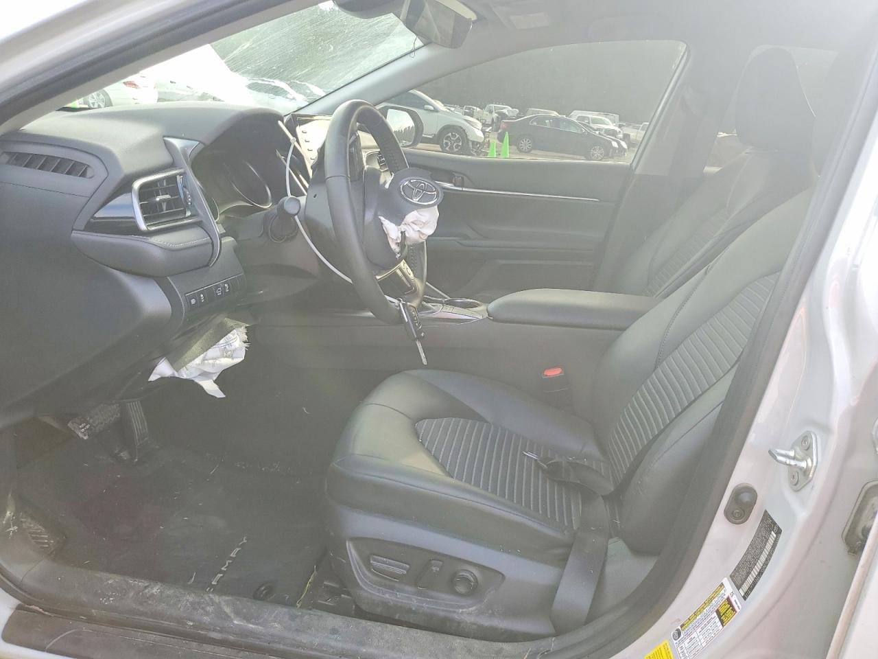 2024 TOYOTA CAMRY SE photo 19