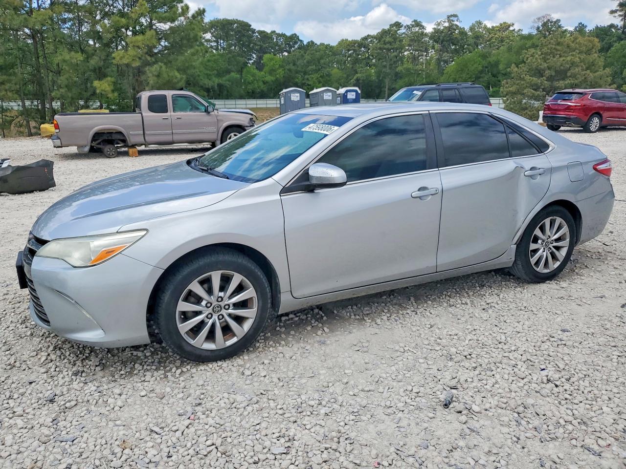 2016 TOYOTA CAMRY