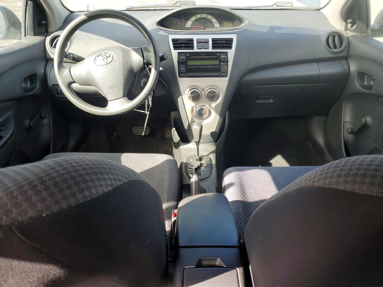 2007 TOYOTA YARIS BASE photo 8