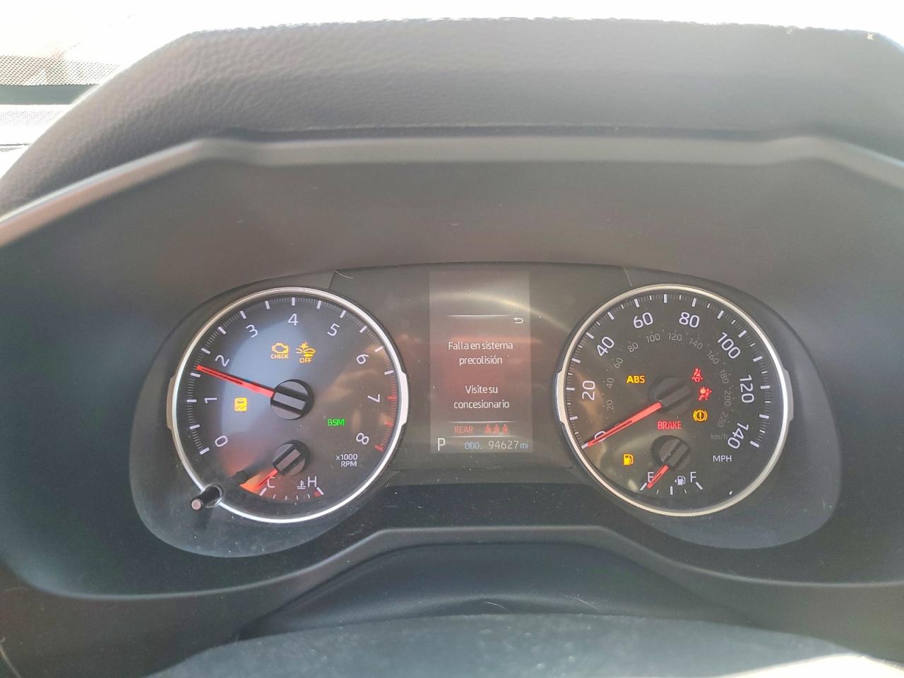 2019 TOYOTA RAV4 LE photo 9
