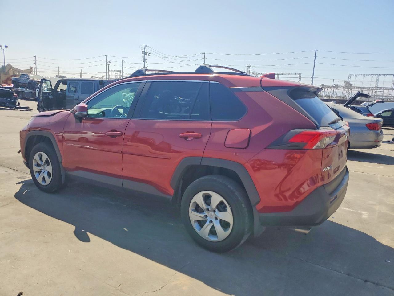 2019 TOYOTA RAV4 LE photo 2
