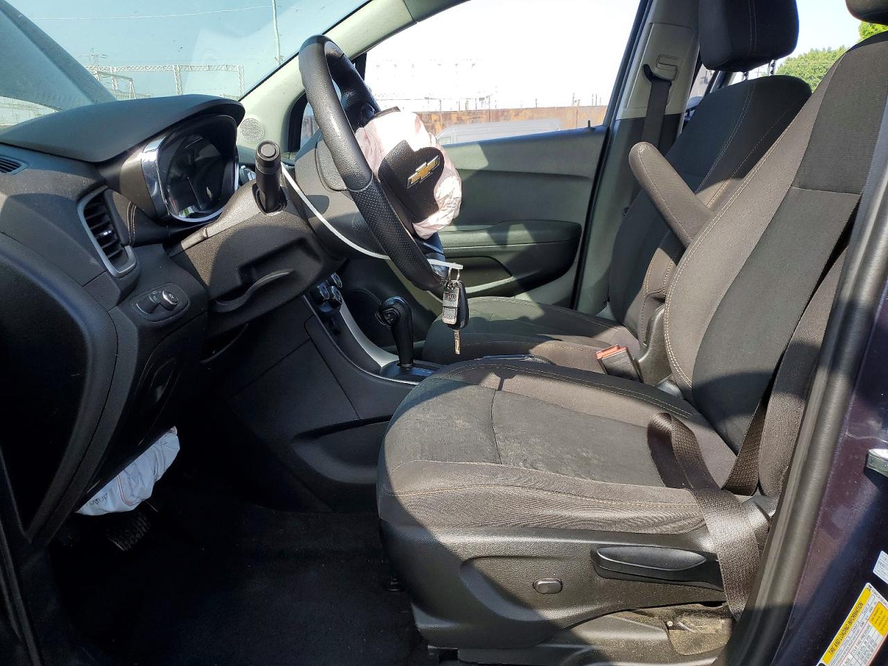 2019 CHEVROLET TRAX LS photo 13
