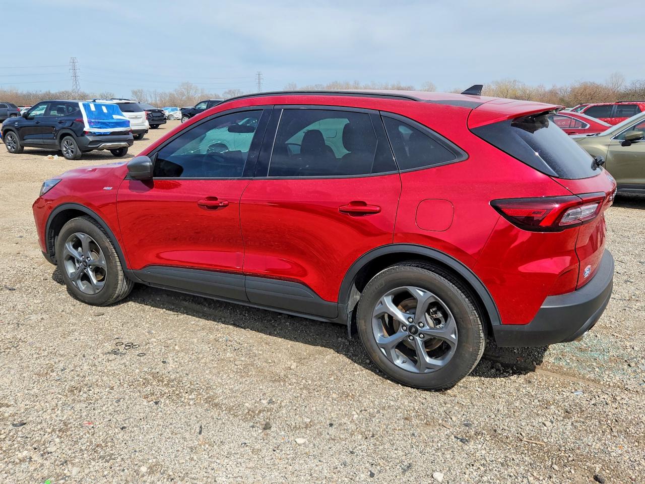 2025 FORD ESCAPE ST LINE photo 2