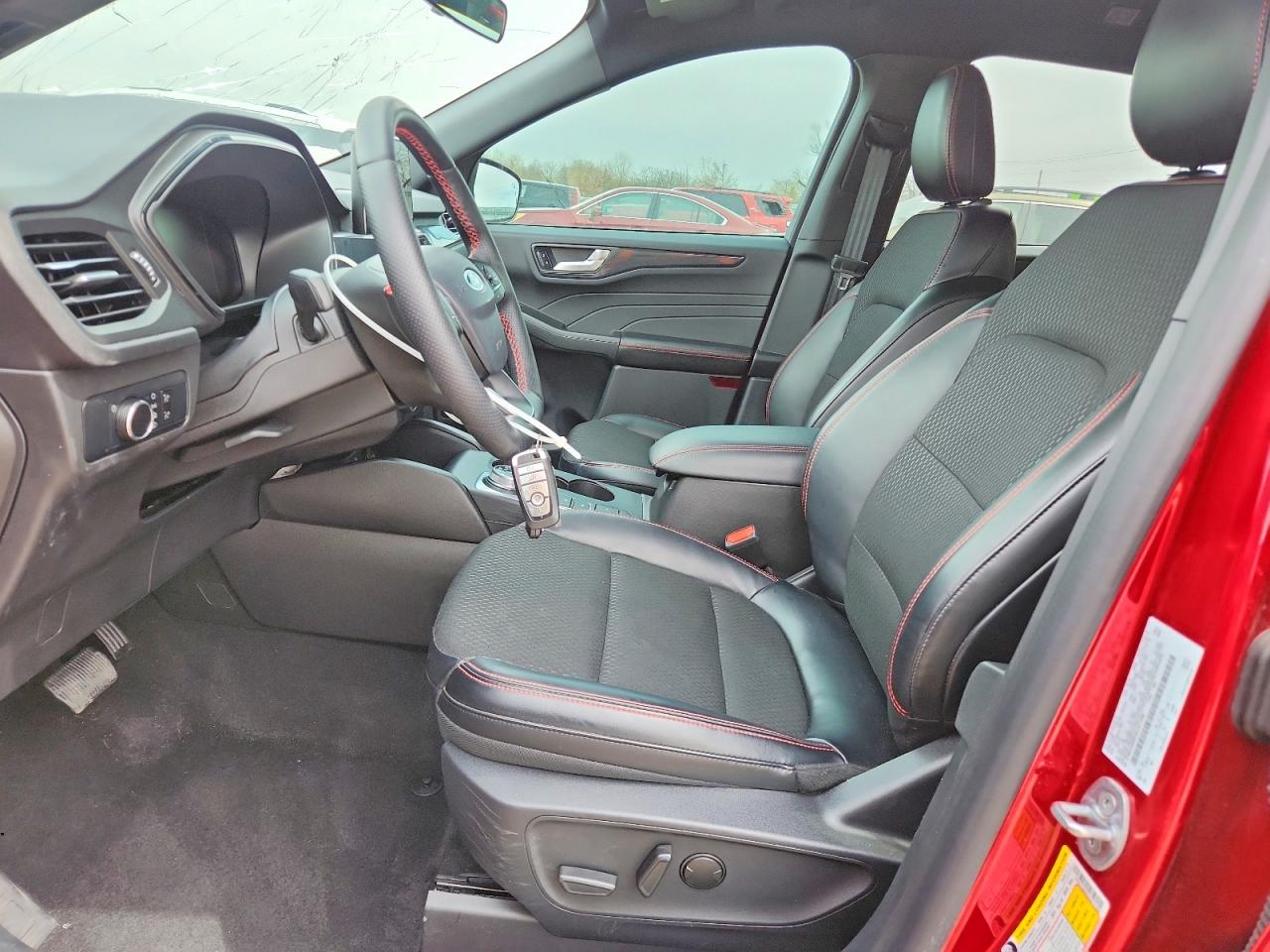 2025 FORD ESCAPE ST LINE photo 7