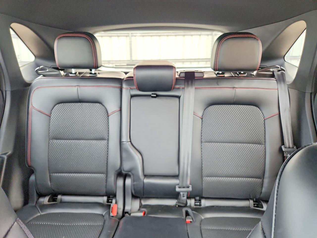 2025 FORD ESCAPE ST LINE photo 10