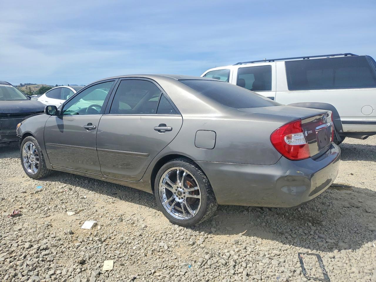 2005 TOYOTA CAMRY LE photo 4