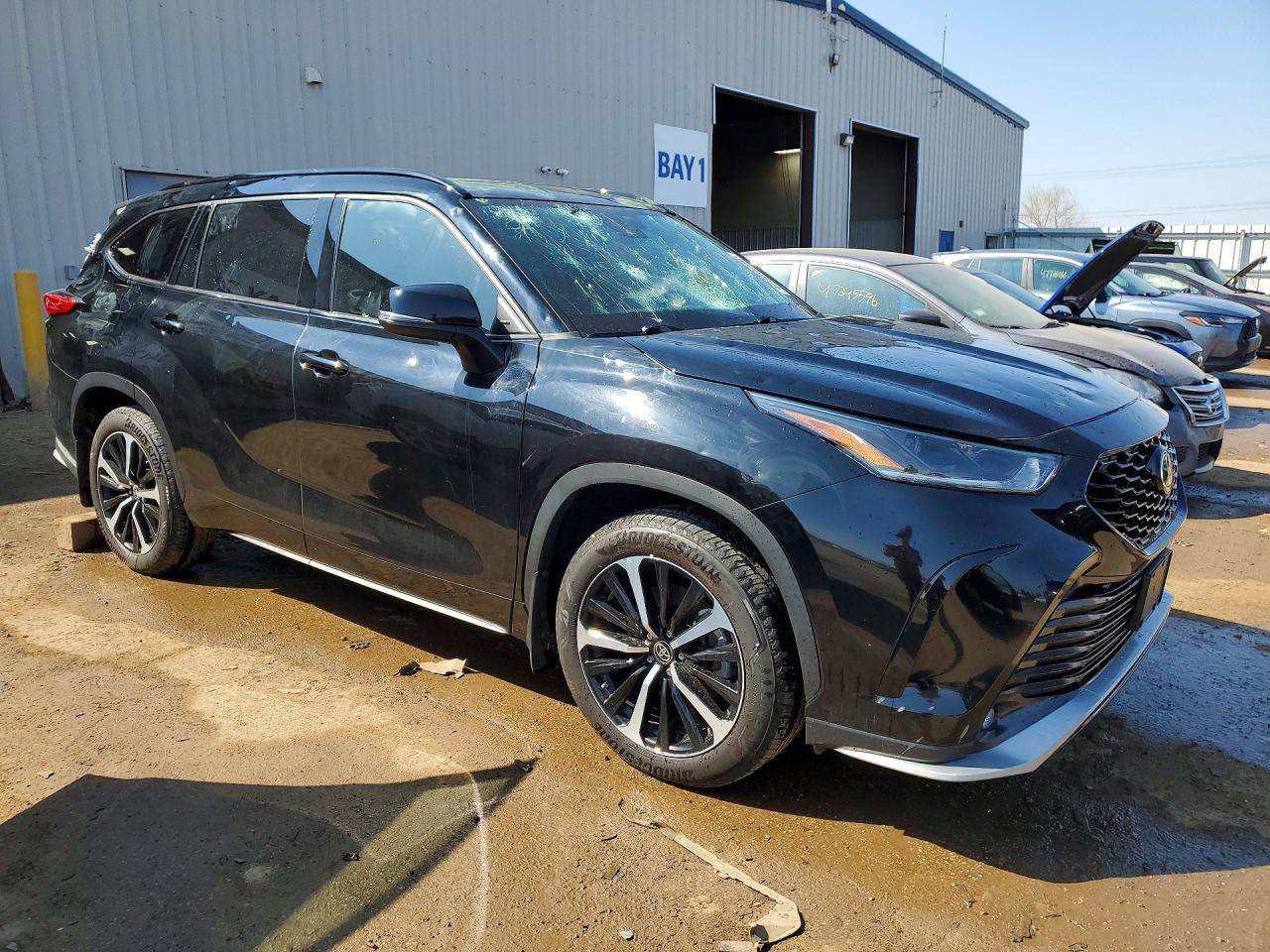 2021 TOYOTA HIGHLANDER XSE photo 4