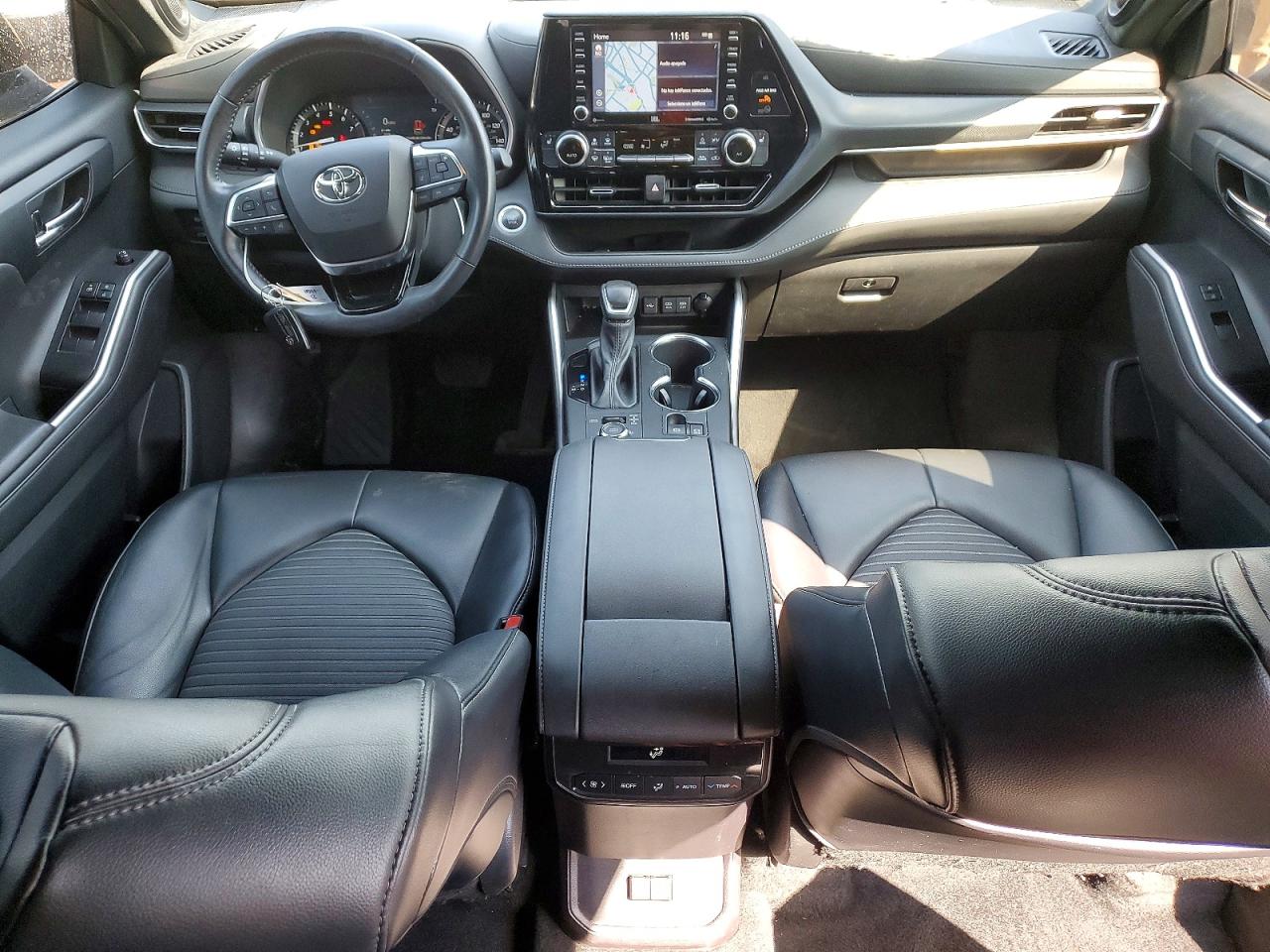2021 TOYOTA HIGHLANDER XSE photo 8