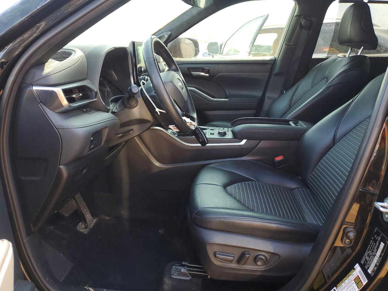 2021 TOYOTA HIGHLANDER XSE photo 7