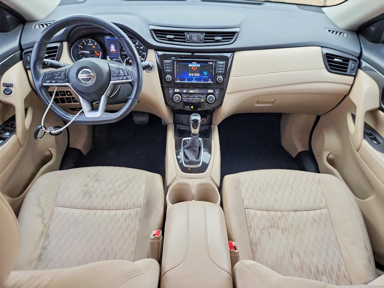 2018 NISSAN ROGUE SV photo 22