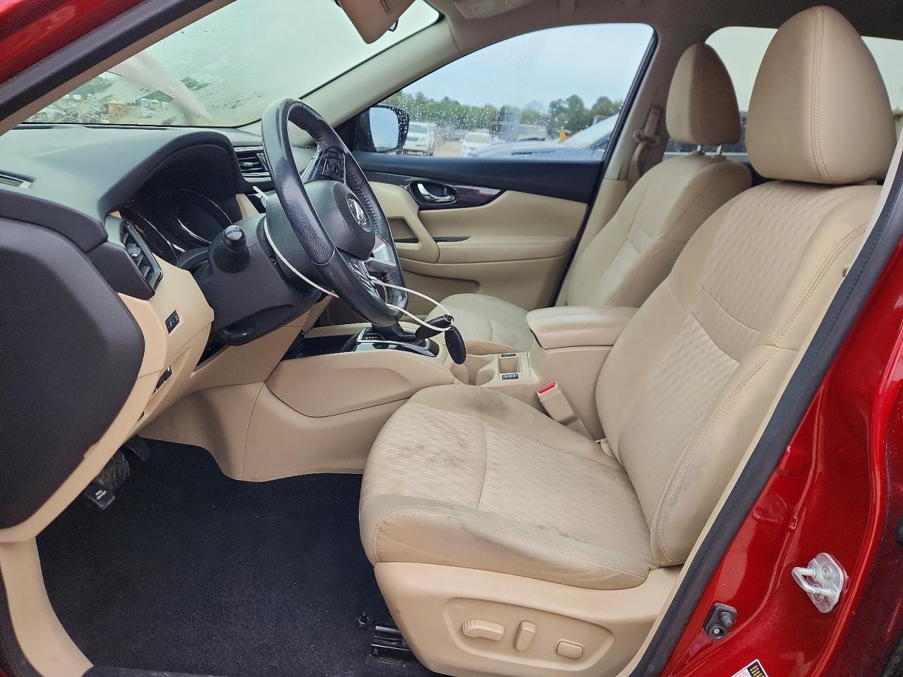 2018 NISSAN ROGUE SV photo 19