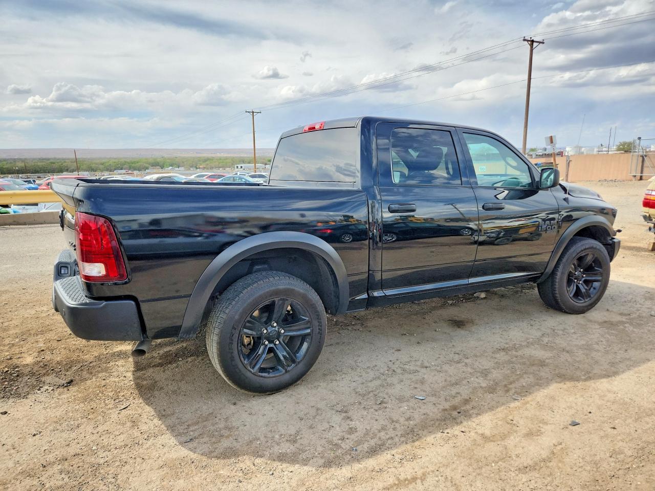 2024 RAM 1500 CLASSIC SLT photo 5